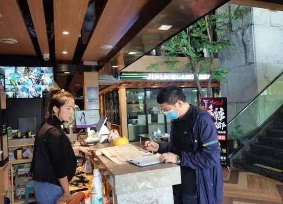 我為群眾辦實事丨筑牢網絡餐飲“安全網” 敦化市市場監(jiān)管局強化監(jiān)管守護舌尖安全